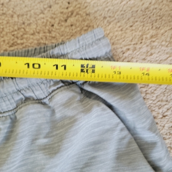 Lululemon Pace Breaker Short 9" Liner M - Picture 5 of 8